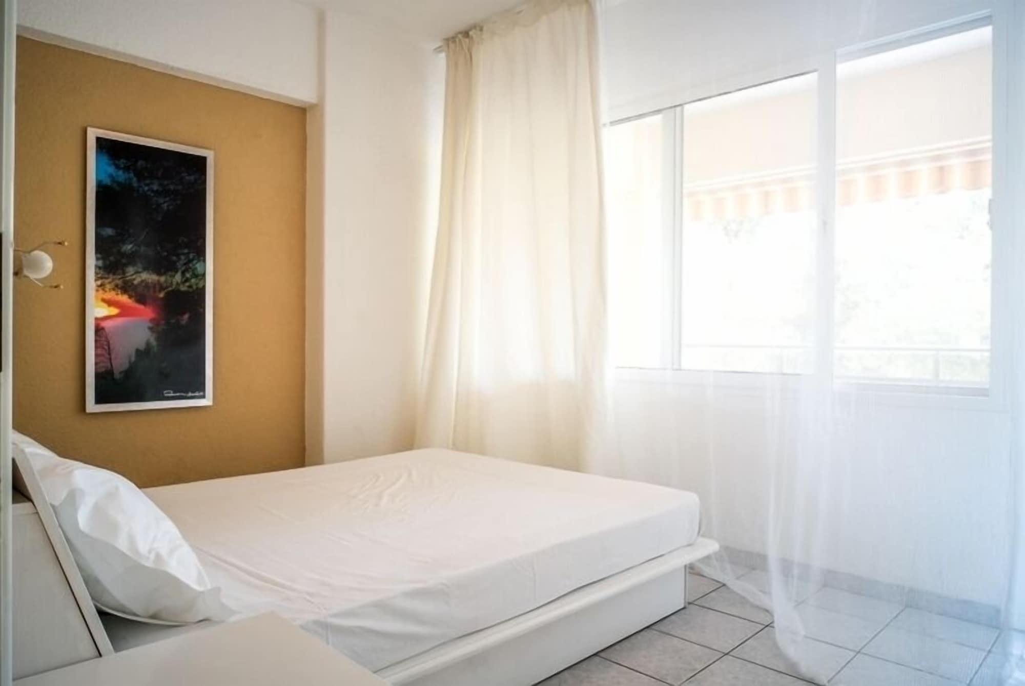 Dryades Hotel Siviri Bagian luar foto