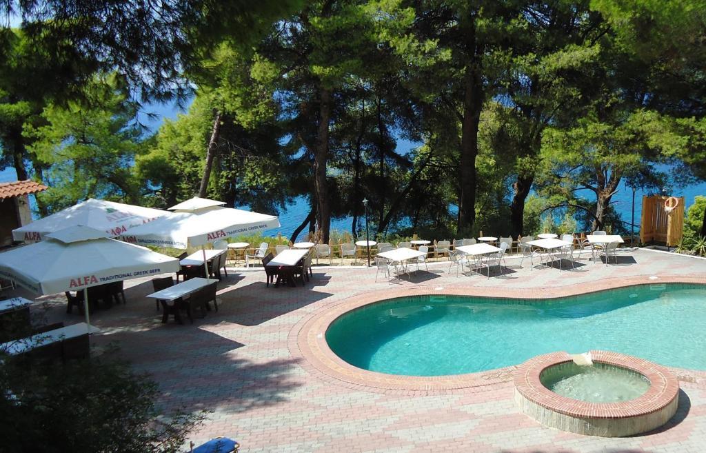 Dryades Hotel Siviri Bagian luar foto