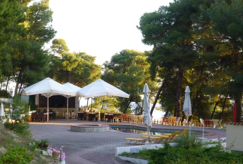Dryades Hotel Siviri Bagian luar foto