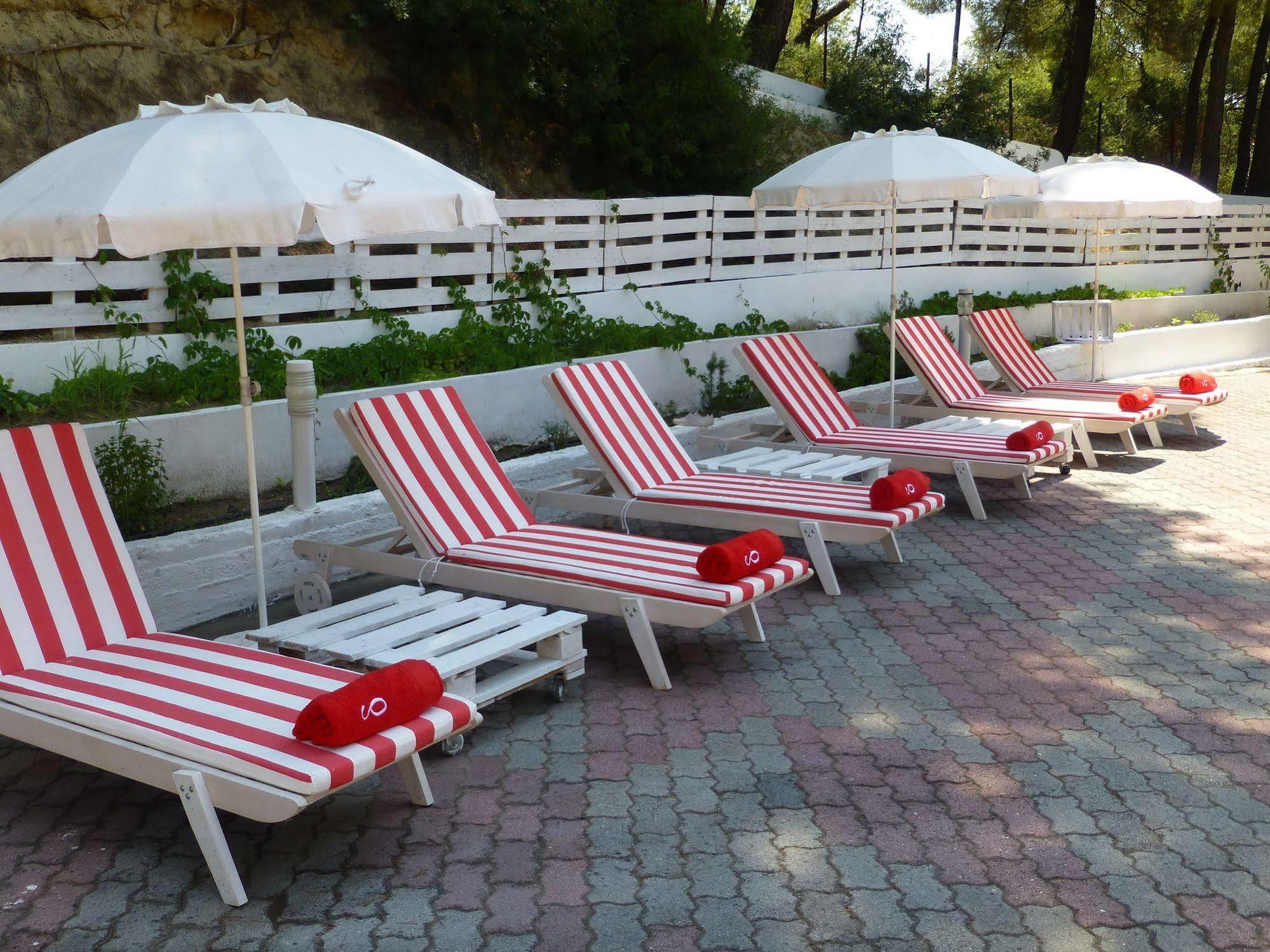 Dryades Hotel Siviri Bagian luar foto