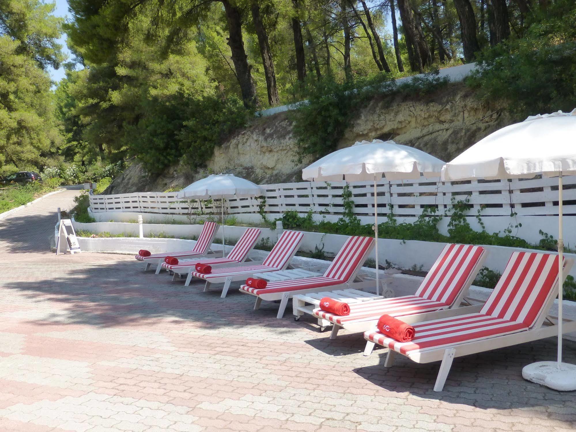 Dryades Hotel Siviri Bagian luar foto