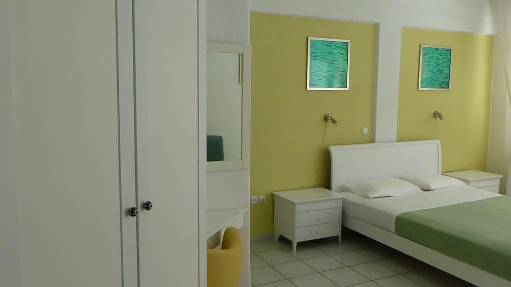 Dryades Hotel Siviri Bagian luar foto